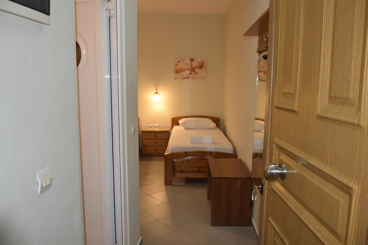 Zotos Apartment 히마레 외부 사진